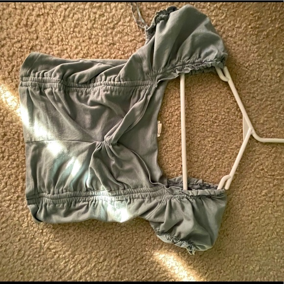 Women’s crop top - Picture 1 of 2